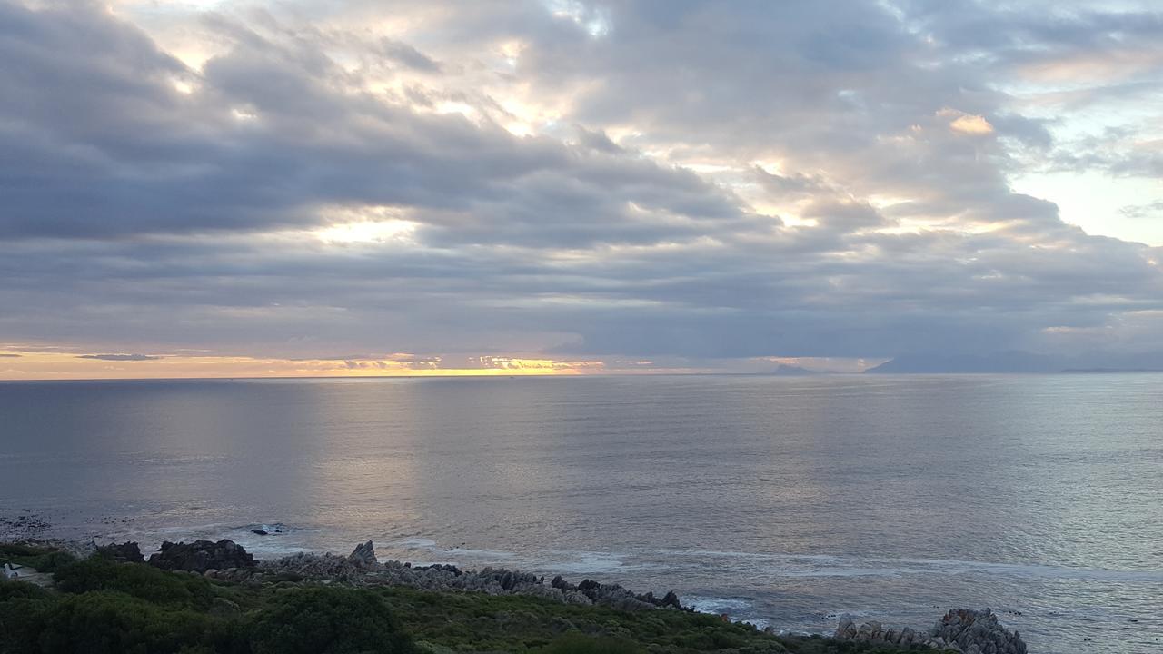 Nietverdiend Appartement Gansbaai Buitenkant foto